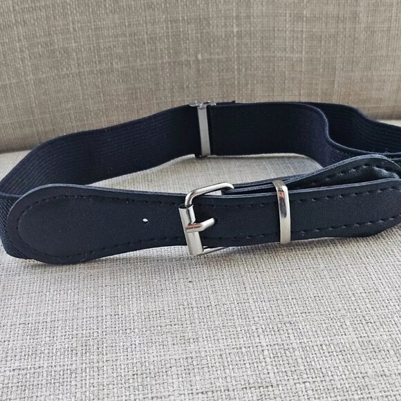 Dog Collar Vegan Faux Leather Black Silver Tone Buckle Pet Collar Adjustable - Picture 8 of 9